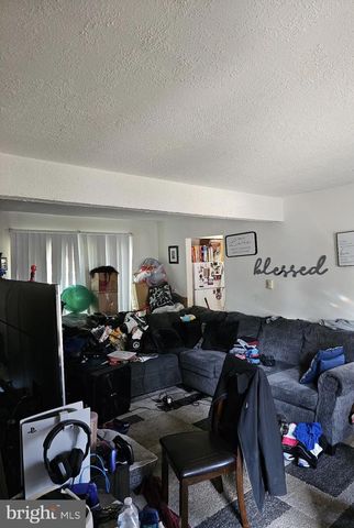 135 HAMPSHIRE RD, Sicklerville, NJ 08081