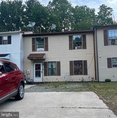 135 HAMPSHIRE RD, Sicklerville, NJ 08081