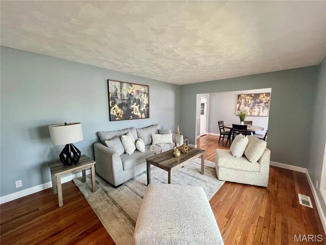 11760 Sheffield Drive, Florissant, MO 63033