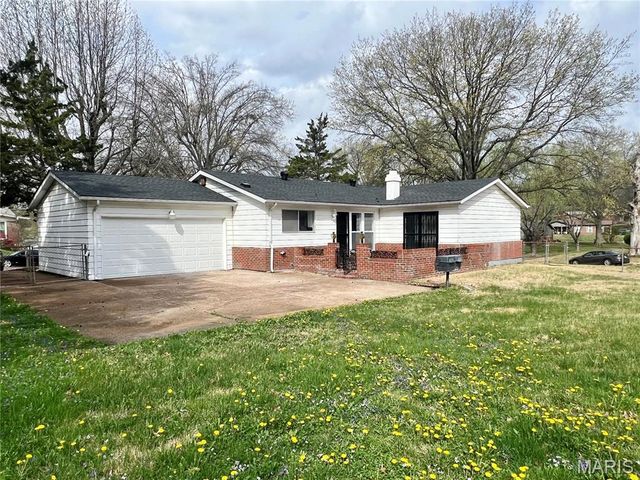 11760 Sheffield Drive, Florissant, MO 63033