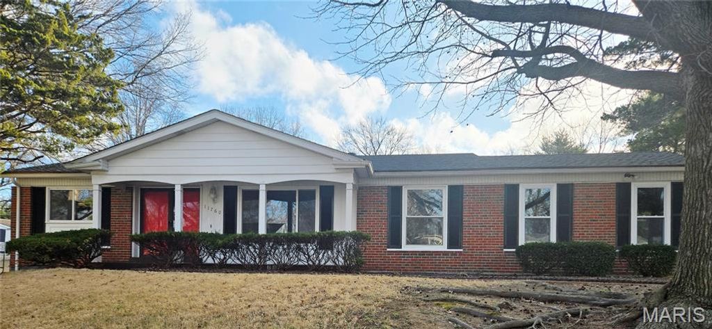11760 Sheffield Drive, Florissant, MO 63033