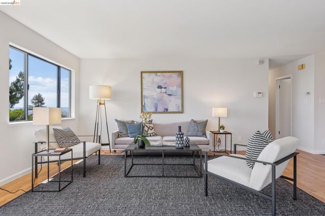 955 Galvin Dr, El Cerrito, CA 94530