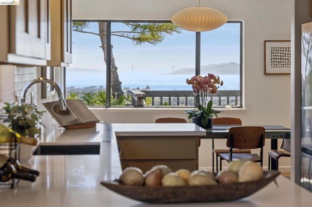 955 Galvin Dr, El Cerrito, CA 94530
