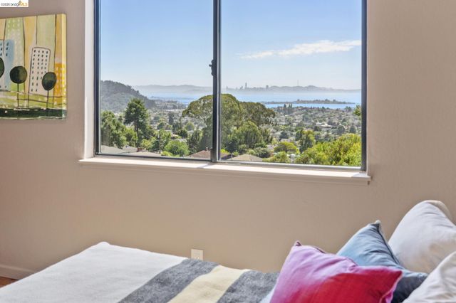 955 Galvin Dr, El Cerrito, CA 94530