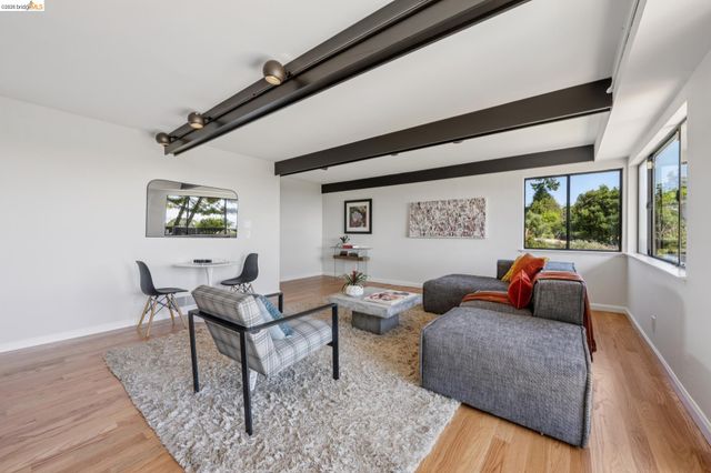 955 Galvin Dr, El Cerrito, CA 94530