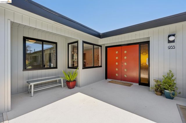 955 Galvin Dr, El Cerrito, CA 94530