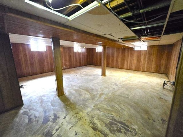 33 W 55th Street, Westmont, IL 60559