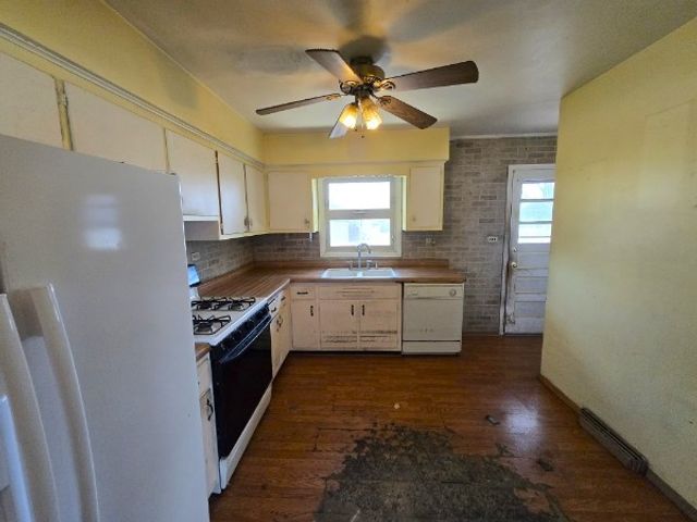 33 W 55th Street, Westmont, IL 60559