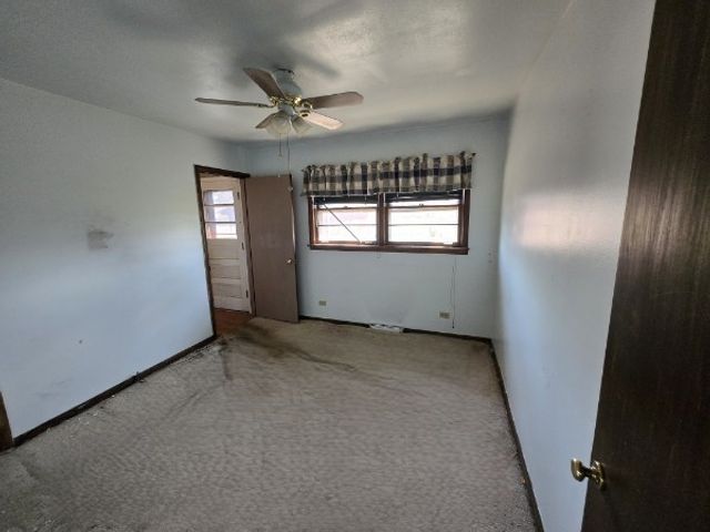 33 W 55th Street, Westmont, IL 60559