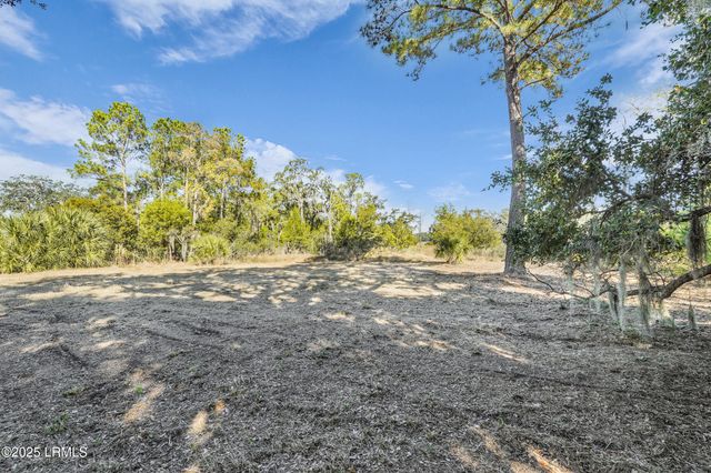 12 Governor Blake Drive, Beaufort, SC 29907