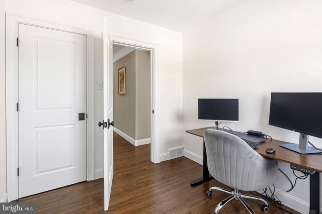 7529 VALLEY AVE, Philadelphia, PA 19128