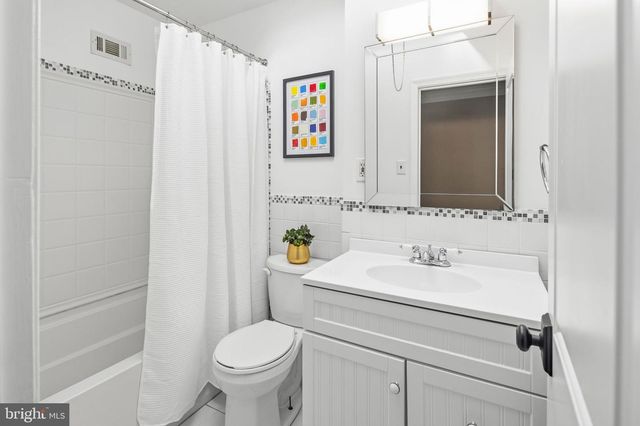 7529 VALLEY AVE, Philadelphia, PA 19128