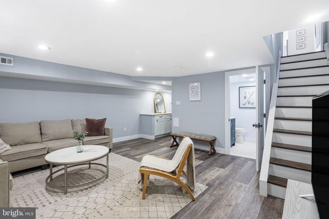 7529 VALLEY AVE, Philadelphia, PA 19128