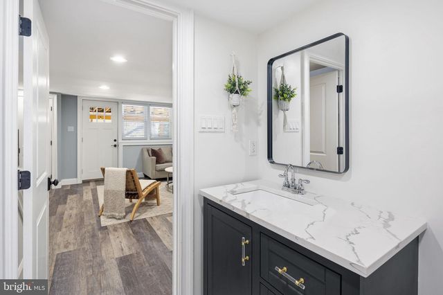 7529 VALLEY AVE, Philadelphia, PA 19128