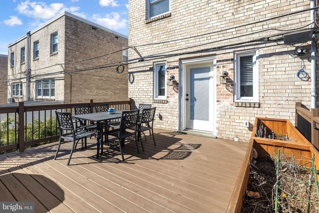 7529 VALLEY AVE, Philadelphia, PA 19128