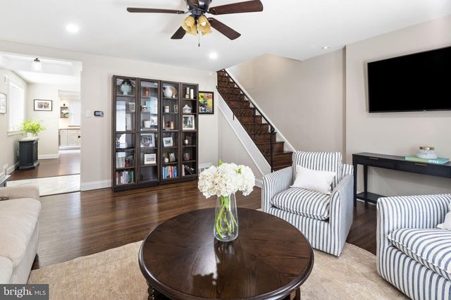 7529 VALLEY AVE, Philadelphia, PA 19128