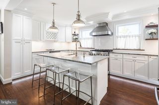 7529 VALLEY AVE, Philadelphia, PA 19128