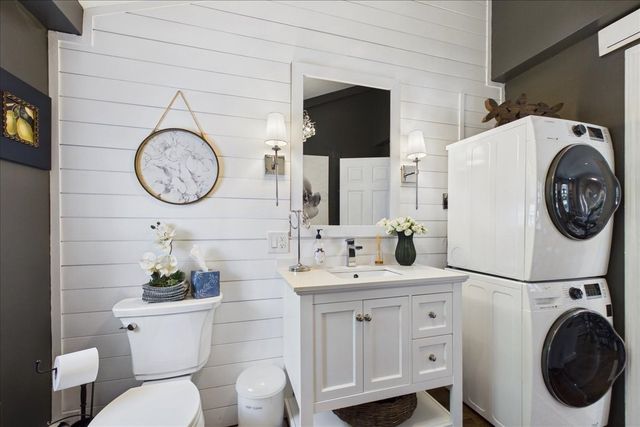 74 Park Ave W 74, Weymouth, MA 02190