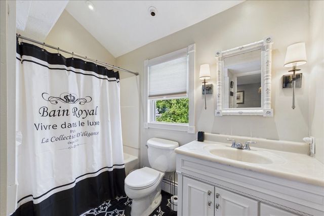74 Park Ave W 74, Weymouth, MA 02190