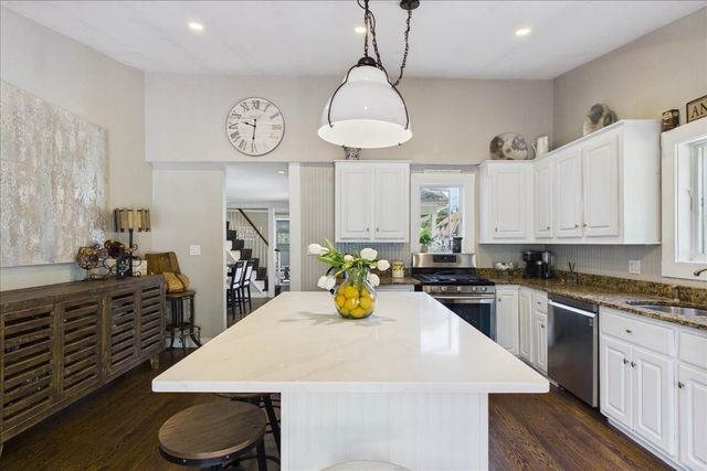 74 Park Ave W 74, Weymouth, MA 02190