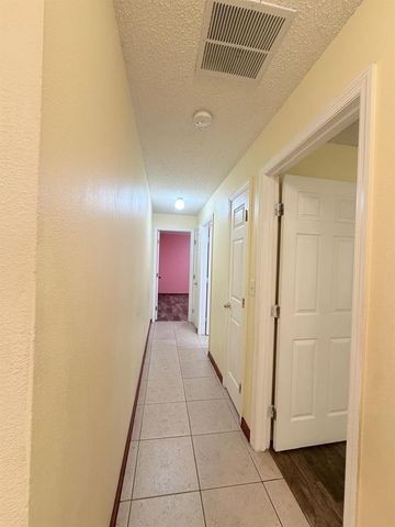 1613 SW Whipple Avenue, Port St. Lucie, FL 34953