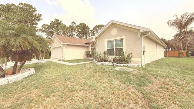 1613 SW Whipple Avenue, Port St. Lucie, FL 34953