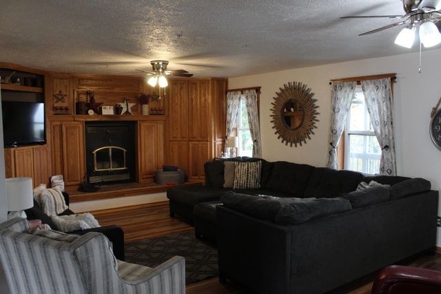 847 Airport Road, Branson, MO 65616