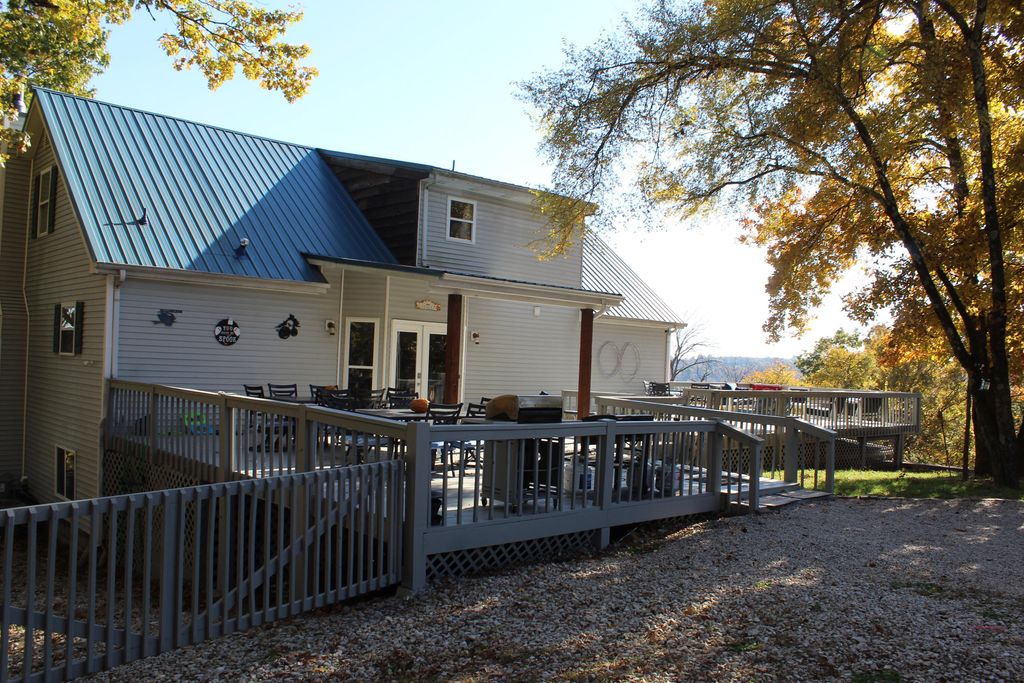 847 Airport Road, Branson, MO 65616