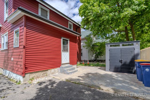 514 N Park Street NE, Grand Rapids, MI 49525