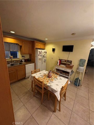 223 S Kern, Los Angeles, CA 90022