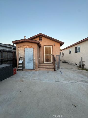 223 S Kern, Los Angeles, CA 90022