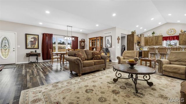 3700 State Road V, De Soto, MO 63020