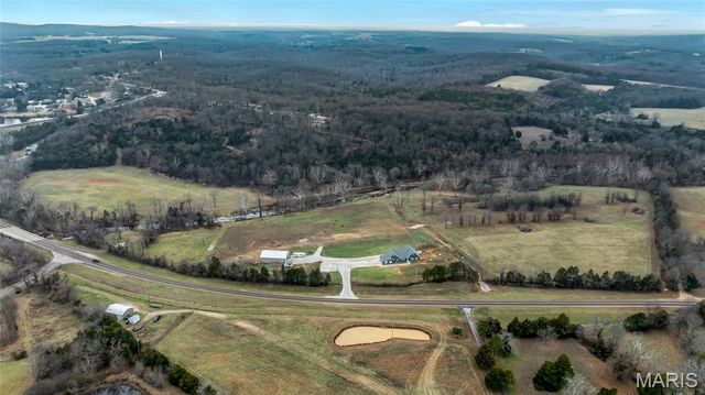 3700 State Road V, De Soto, MO 63020