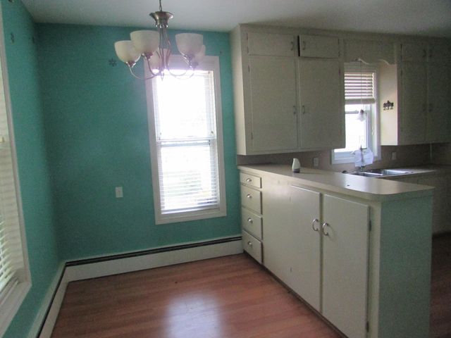 6209 E Atherton Road, Burton, MI 48519