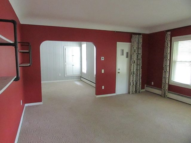 6209 E Atherton Road, Burton, MI 48519