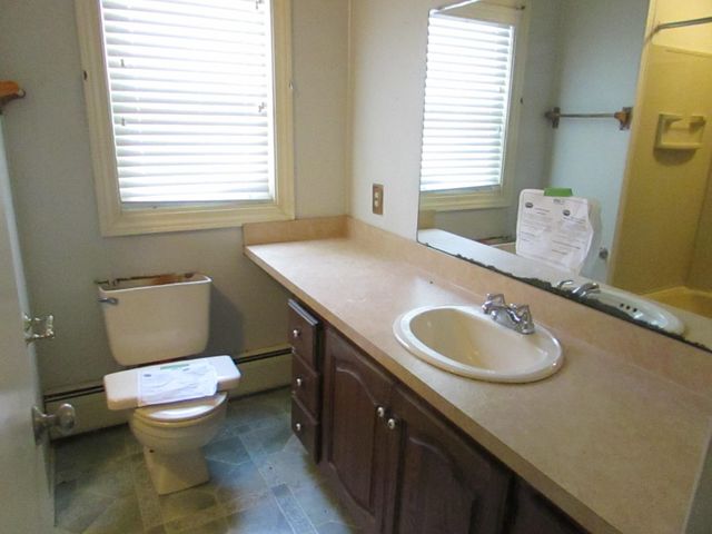 6209 E Atherton Road, Burton, MI 48519