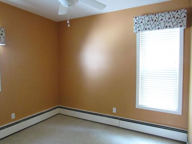 6209 E Atherton Road, Burton, MI 48519