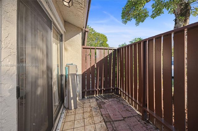 2701 SW 58th Mnr F, Dania Beach, FL 33312