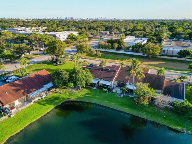 2701 SW 58th Mnr F, Dania Beach, FL 33312