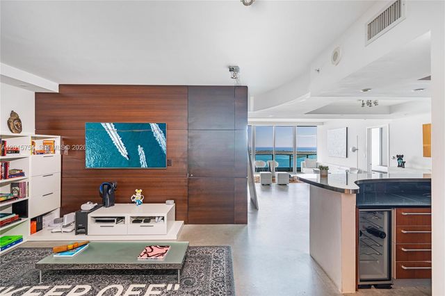 1331 Brickell Bay Dr 4003, Miami, FL 33131