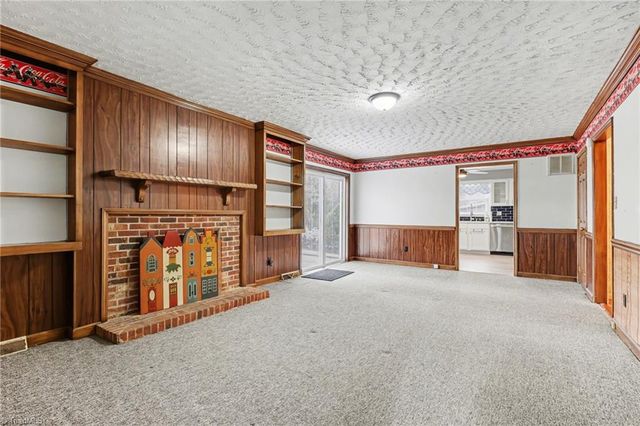 4518 Oak Hollow Drive, High Point, NC 27265