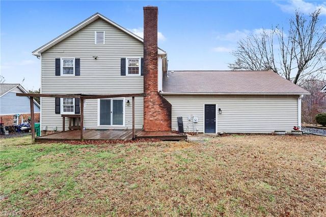 4518 Oak Hollow Drive, High Point, NC 27265