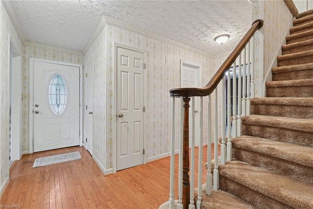 4518 Oak Hollow Drive, High Point, NC 27265