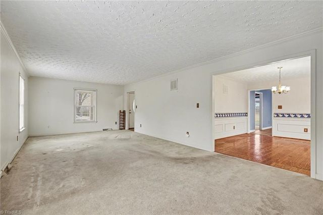 4518 Oak Hollow Drive, High Point, NC 27265