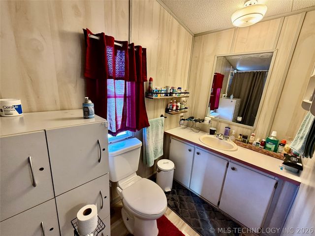 18 W Elm Drive, Salina, OK 74365