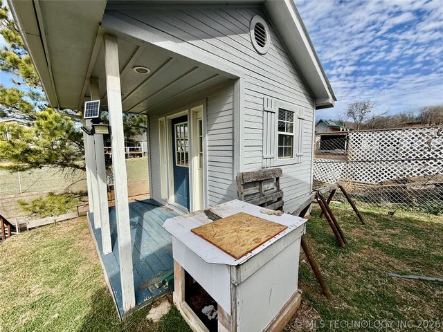 18 W Elm Drive, Salina, OK 74365