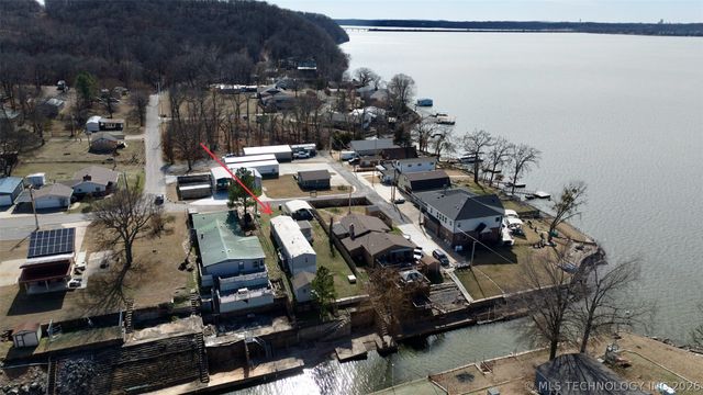 18 W Elm Drive, Salina, OK 74365