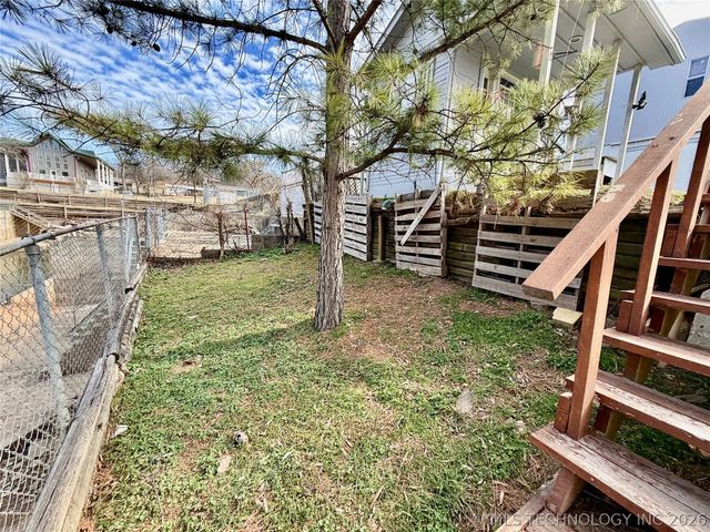 18 W Elm Drive, Salina, OK 74365