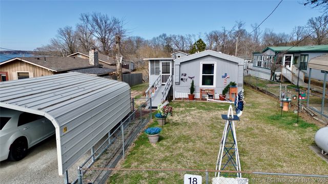 18 W Elm Drive, Salina, OK 74365