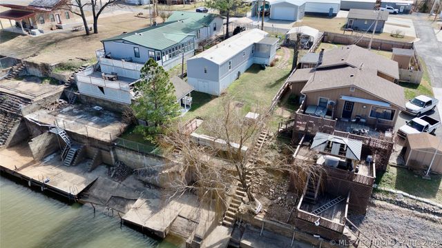 18 W Elm Drive, Salina, OK 74365